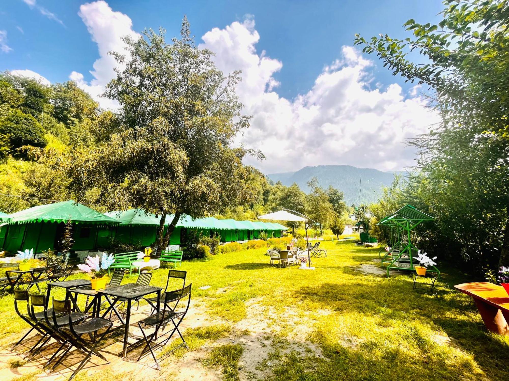 Himalayan Hill Queen Resort, Manali M98160-43400 Exterior photo